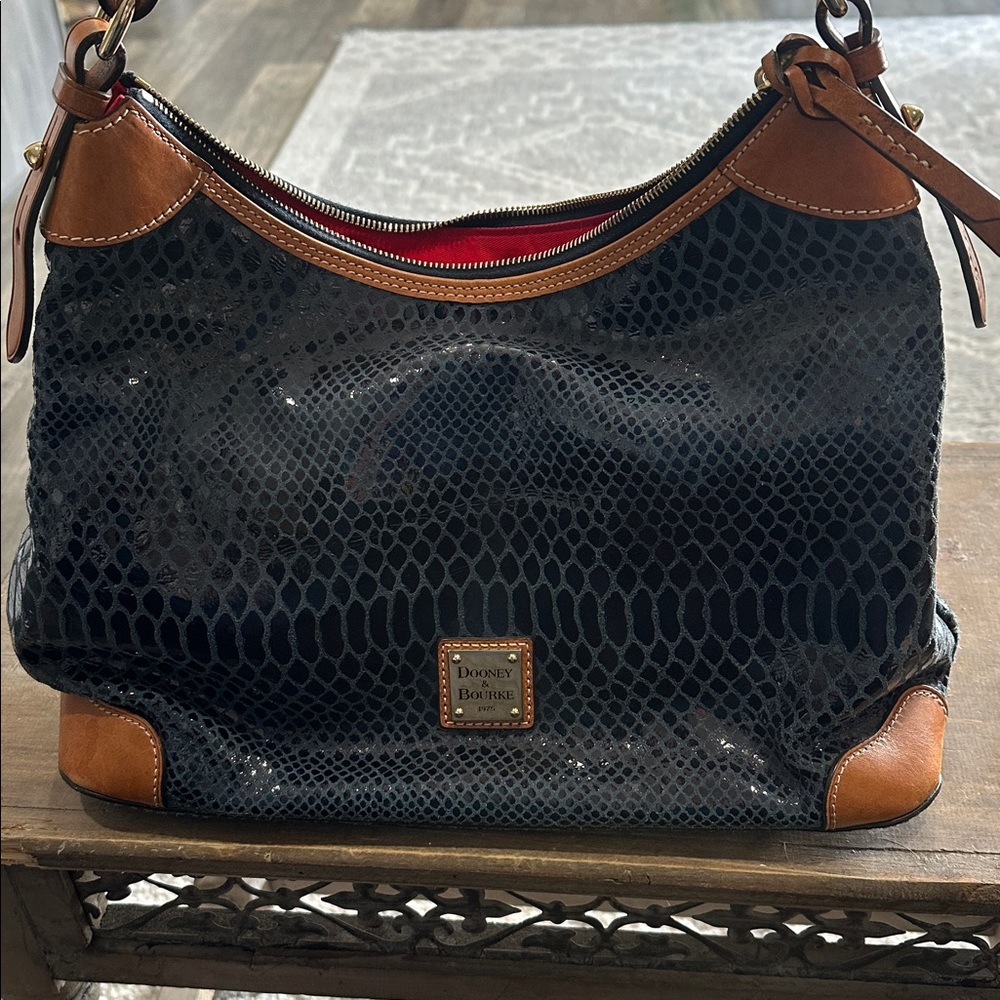 Dooney & Bourke hobo hand bag